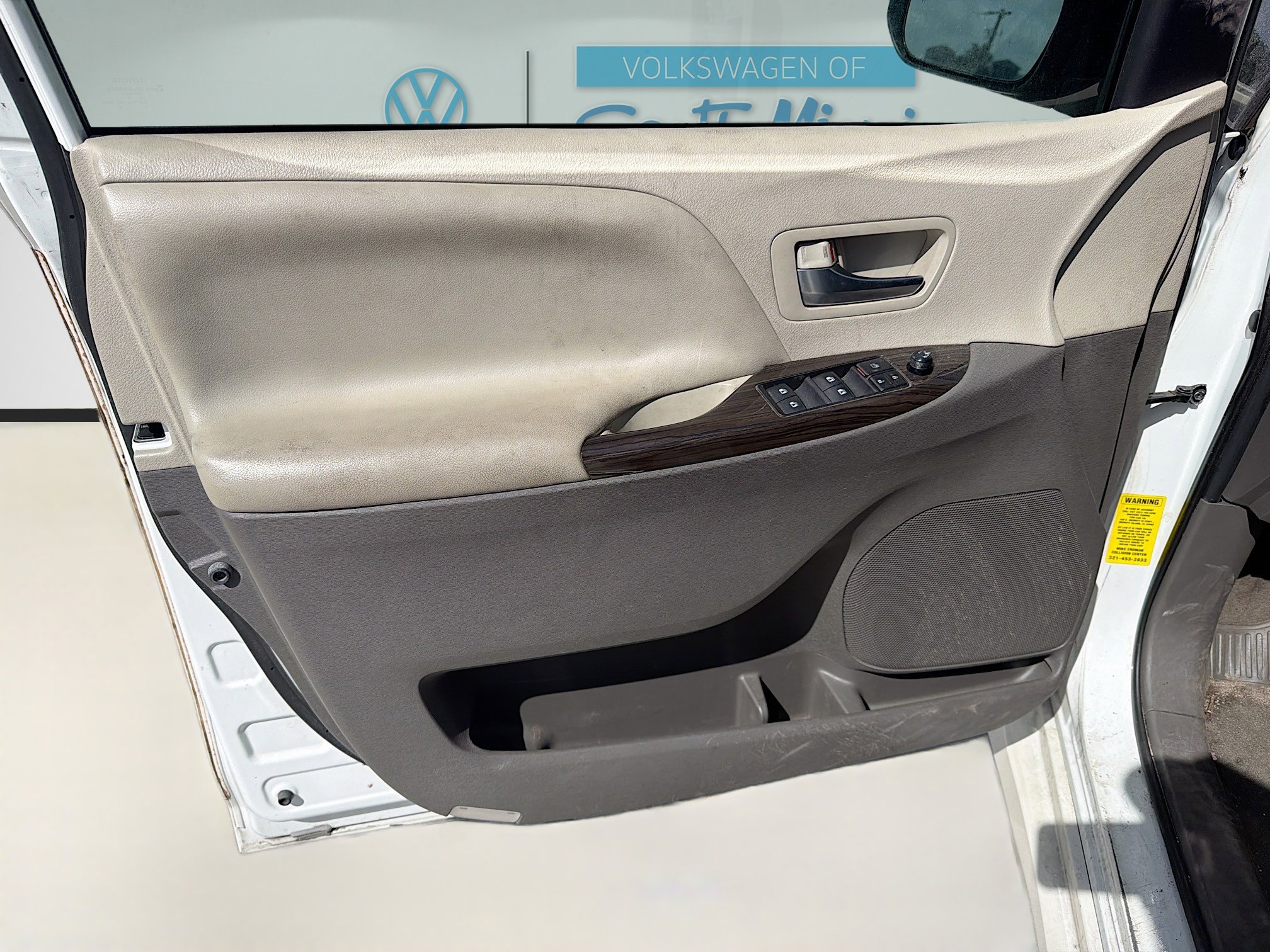 Used 2020 Toyota Sienna XLE Premium image 19