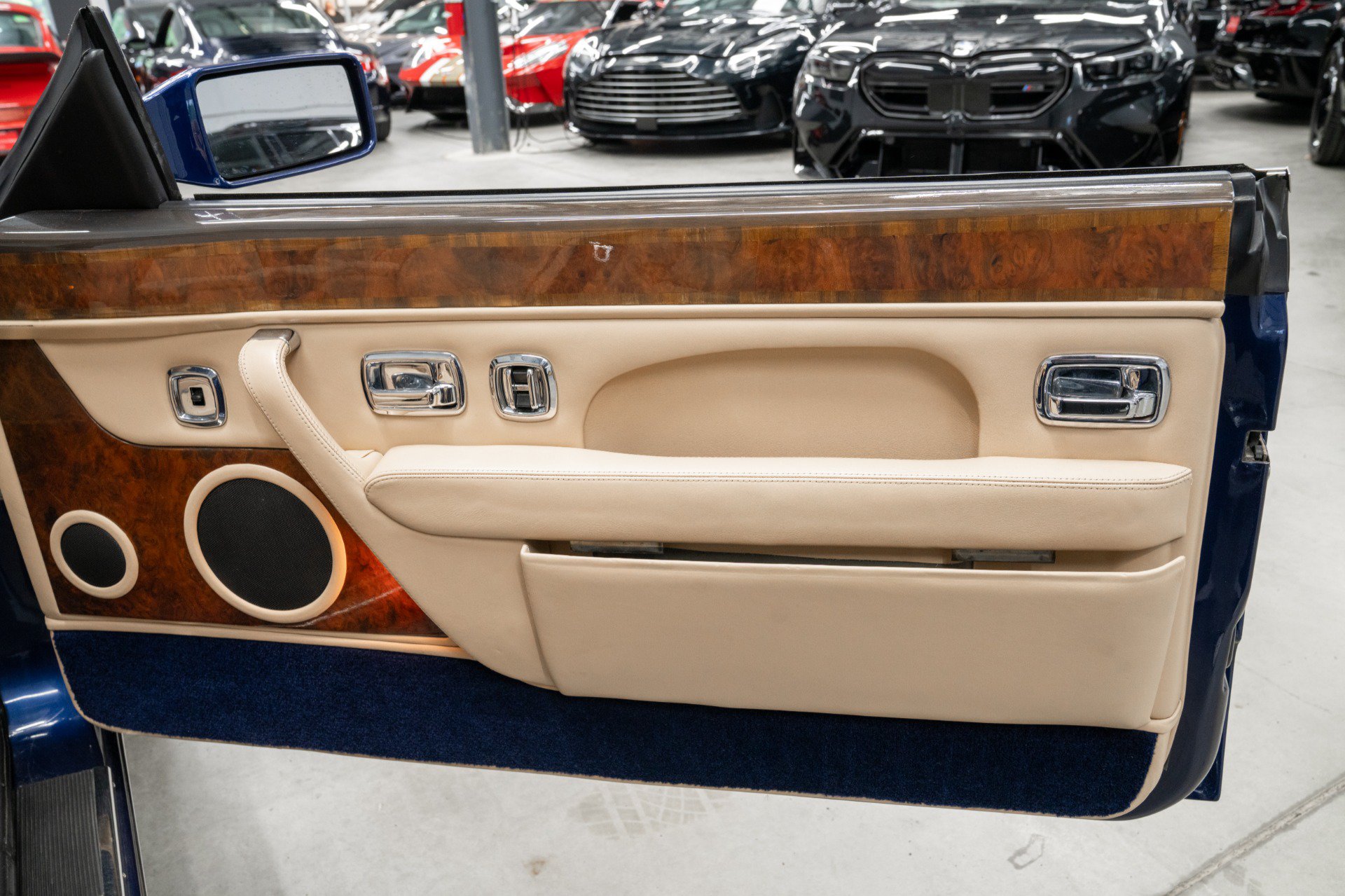 Used 1999 Bentley Azure Mulliner RWD image 36
