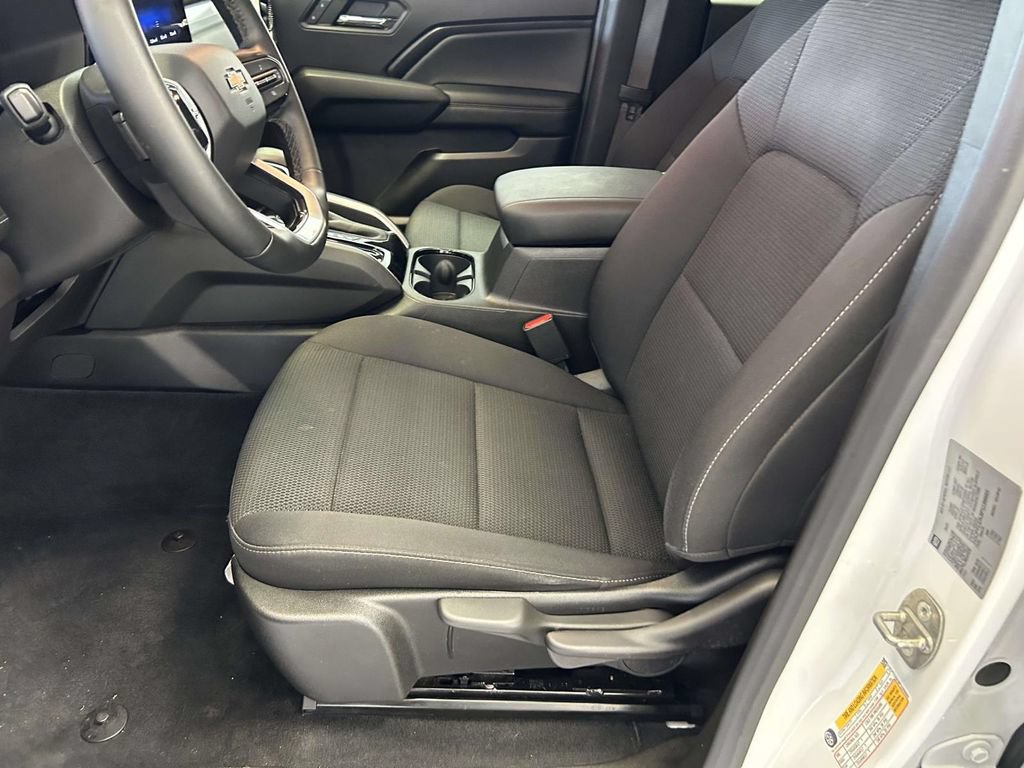 Used 2023 Chevrolet Colorado LT w/ LT Convenience Package AWD/4WD image 17
