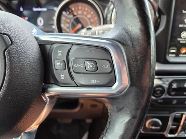 Certified 2019 Jeep Wrangler Unlimited Sahara AWD/4WD image 32