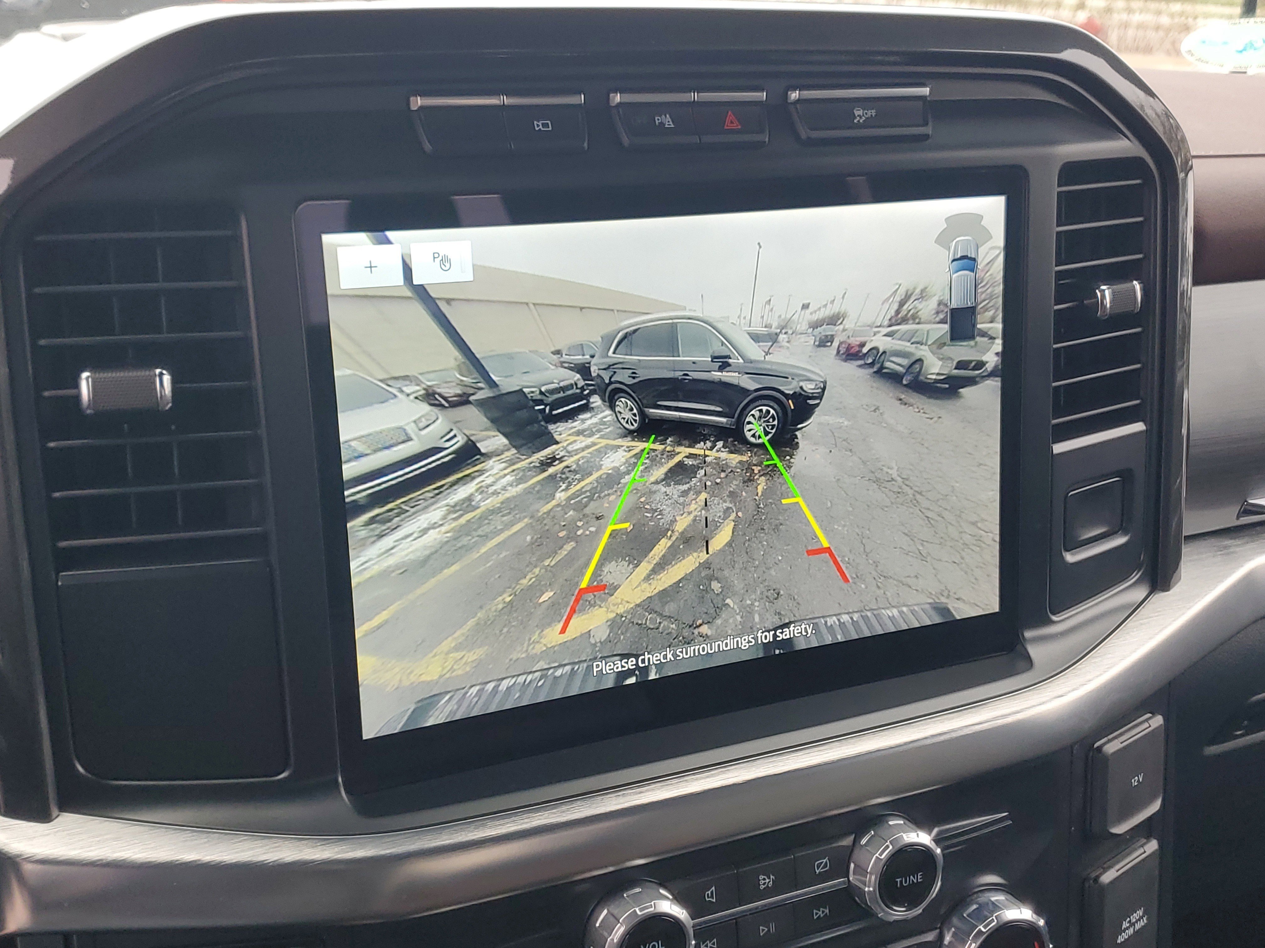 Used 2022 Ford F150 Lariat w/ Equipment Group 502A High AWD/4WD image 17