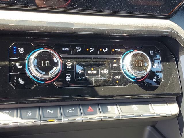 New 2026 GMC Sierra 2500 AT4 w/ AT4 Premium Plus Package AWD/4WD image 24