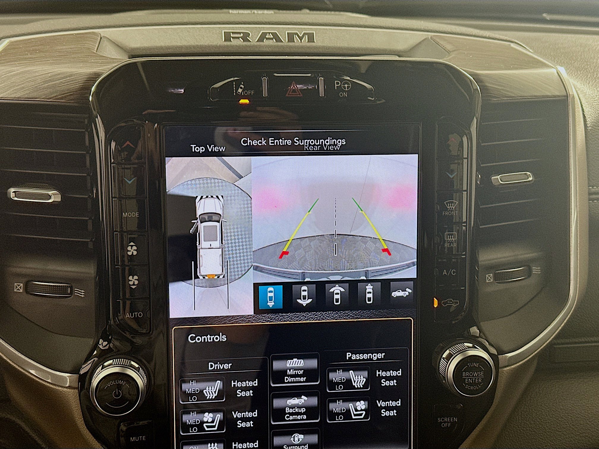 Used 2020 RAM 1500 Laramie AWD/4WD image 22