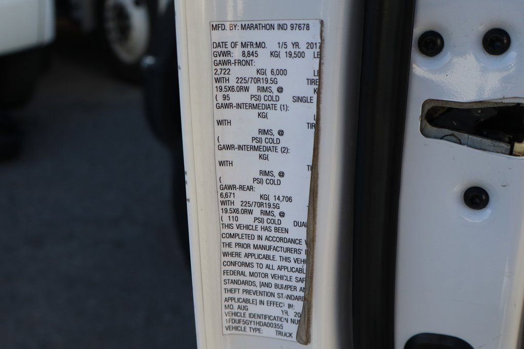 Used 2017 Ford F550 2WD Regular Cab Super Duty image 54