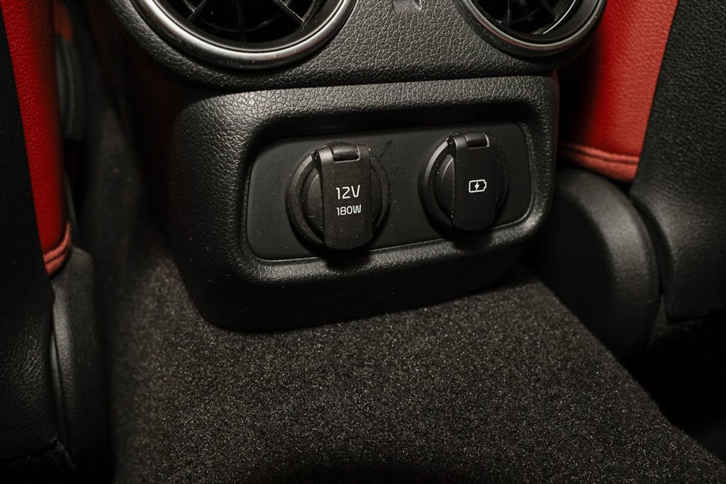 Used 2019 Kia Stinger GT1 image 8