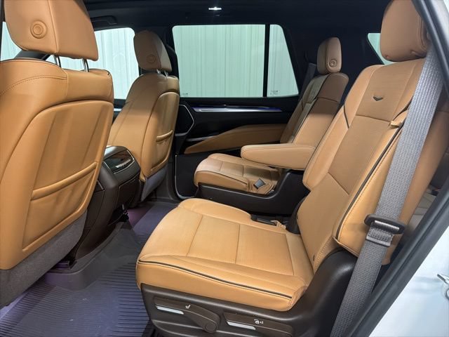 Certified 2026 Cadillac Escalade Luxury w/ LPO, Floor Liner Package RWD image 19