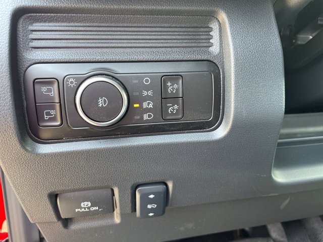 New 2025 Ford F550 4x4 Crew Cab image 19