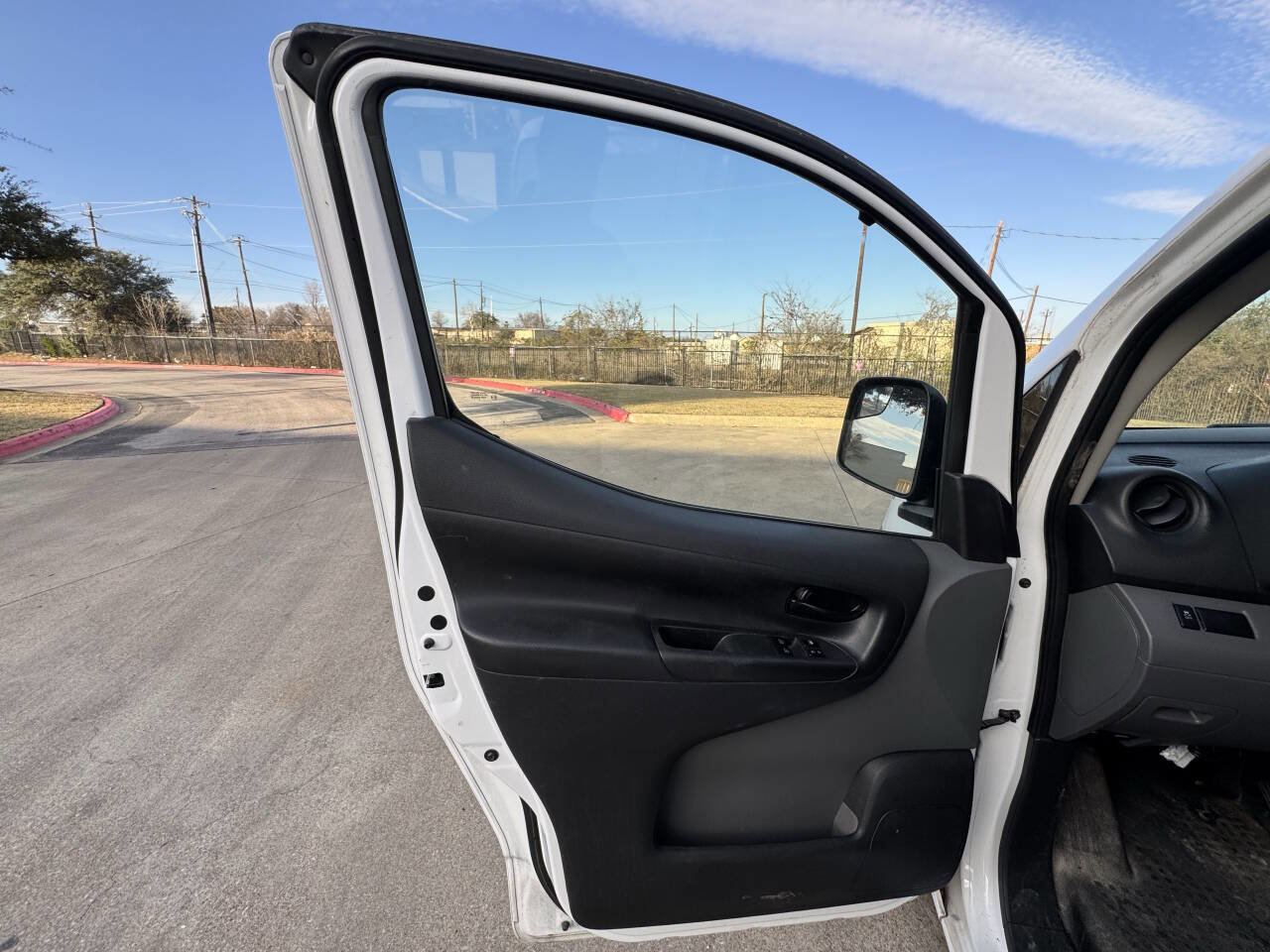 Used 2019 Nissan NV200 S w/ Cruise Control Package image 16