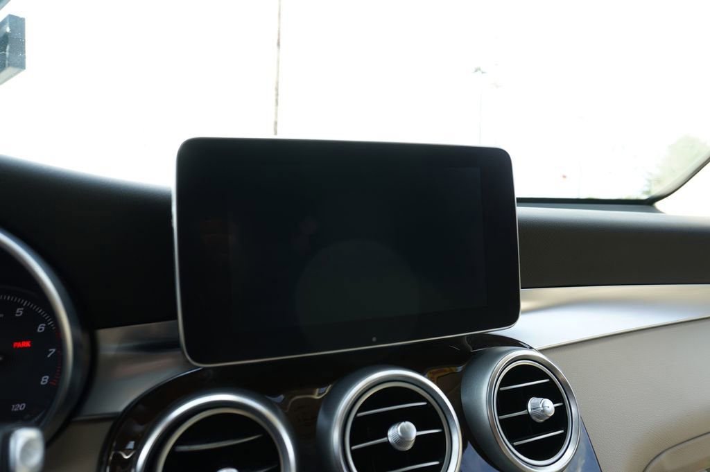 Used 2017 Mercedes-Benz GLC 300 image 16