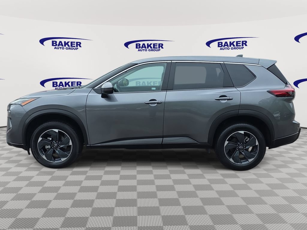 Used 2024 Nissan Rogue SV AWD/4WD image 6