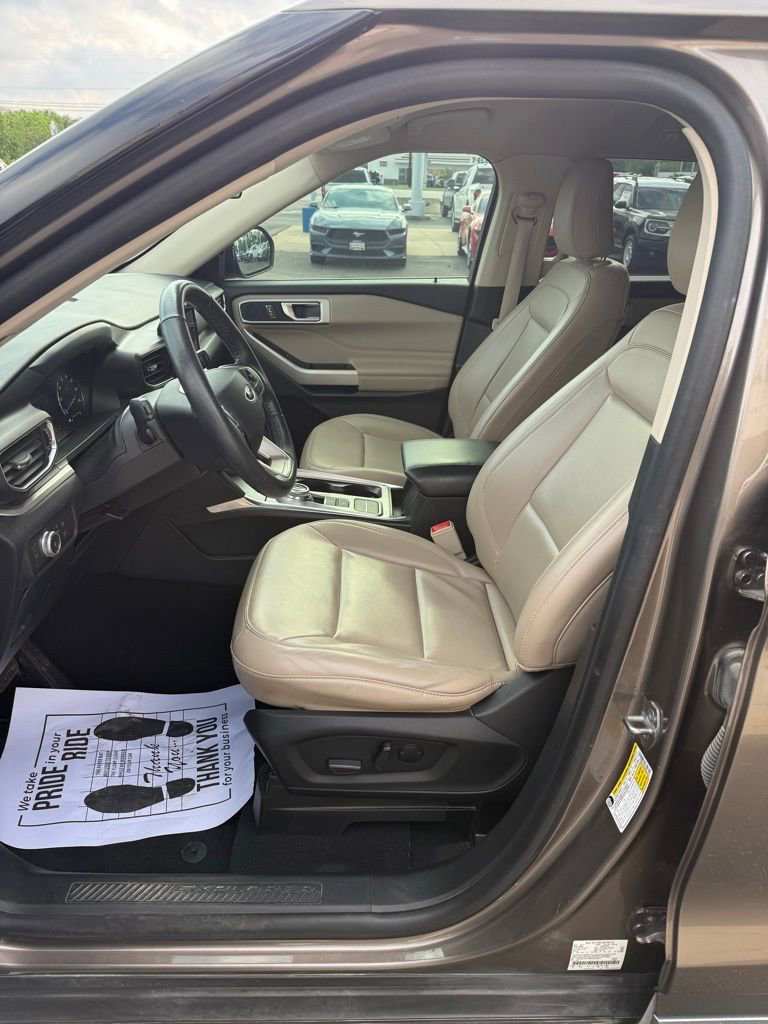 Used 2021 Ford Explorer XLT w/ Equipment Group 202A RWD image 7