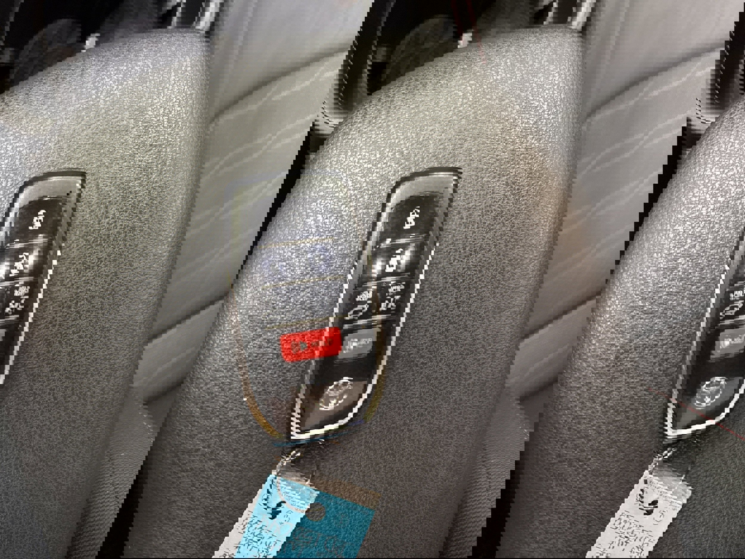 Used 2023 Toyota RAV4 SE w/ Weather & Moonroof Package image 38