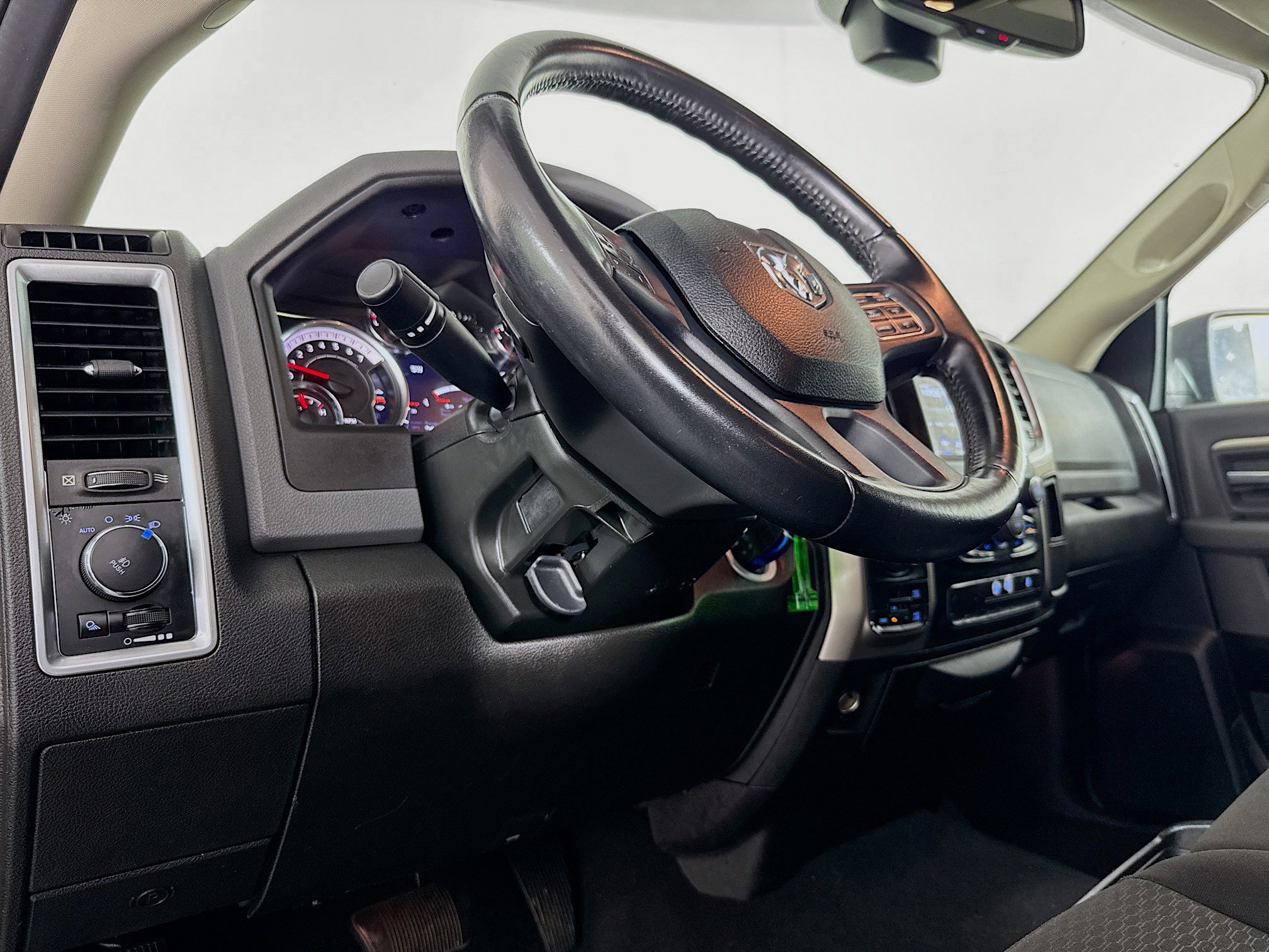 Used 2020 RAM 1500 Classic Warlock w/ Electronics Group image 21