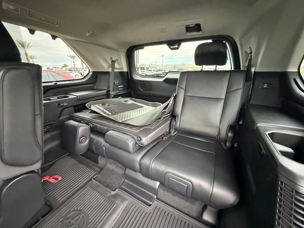 Used 2024 Toyota Sequoia Limited image 22
