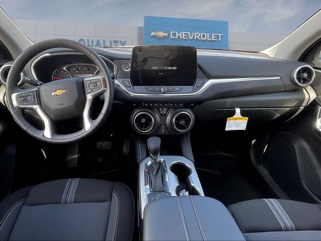 New 2026 Chevrolet Blazer LT w/ Midnight/Sport Edition FWD image 5