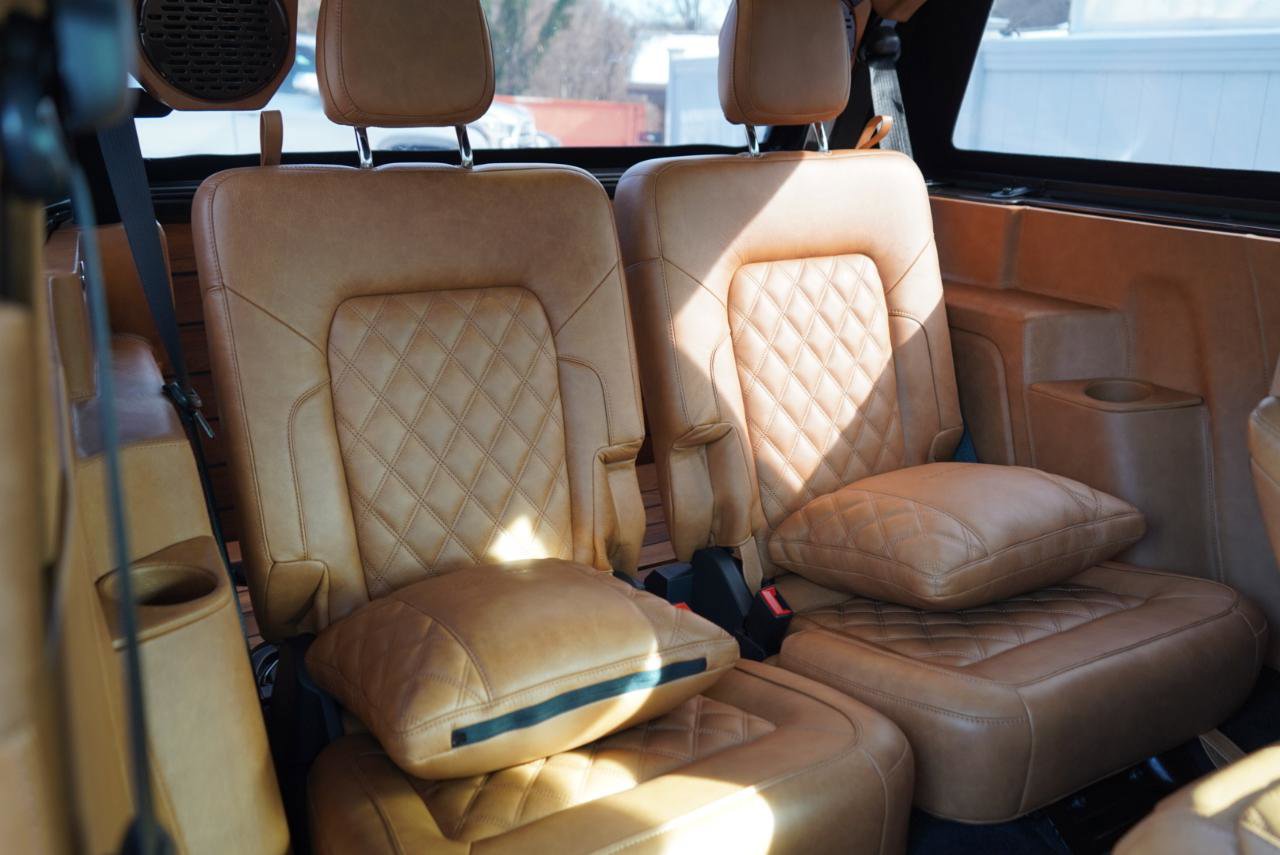 Used 2025 Ford Bronco Badlands image 82