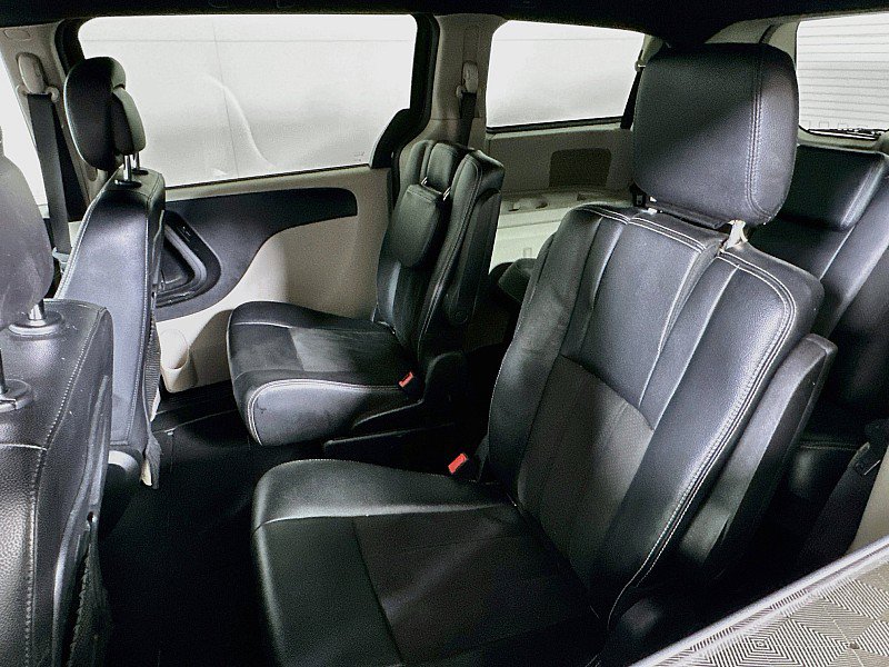 Used 2019 Dodge Grand Caravan SXT FWD image 20