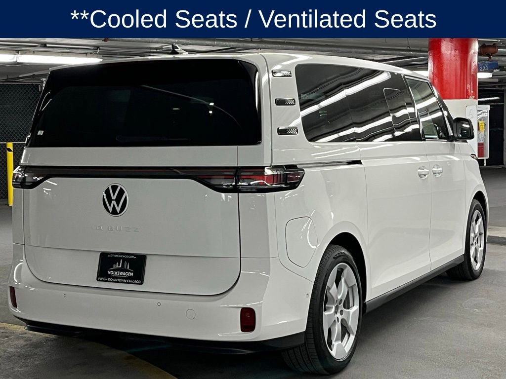 Used 2025 Volkswagen ID. Buzz Pro S RWD image 6