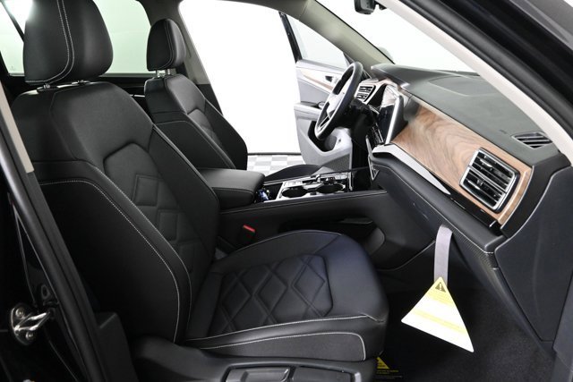 New 2026 Volkswagen Atlas SE image 13