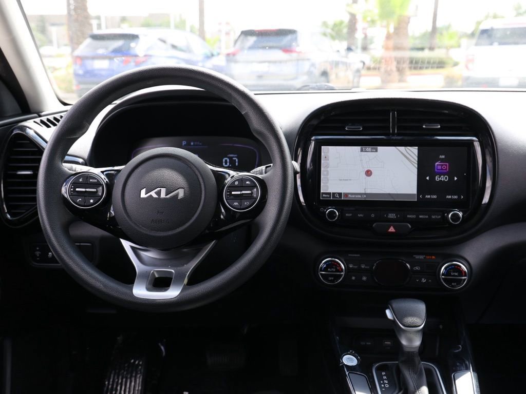 Used 2023 Kia Soul S image 22