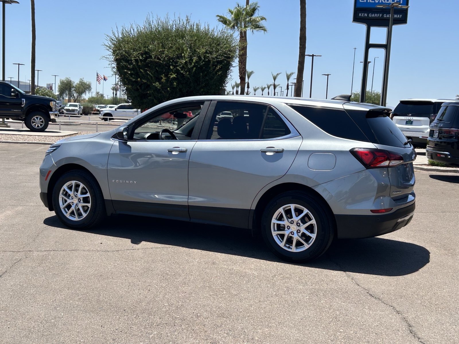 Certified 2024 Chevrolet Equinox LT FWD image 3