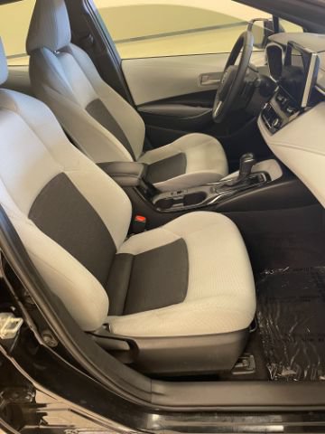 Used 2025 Toyota Corolla SE FWD image 21