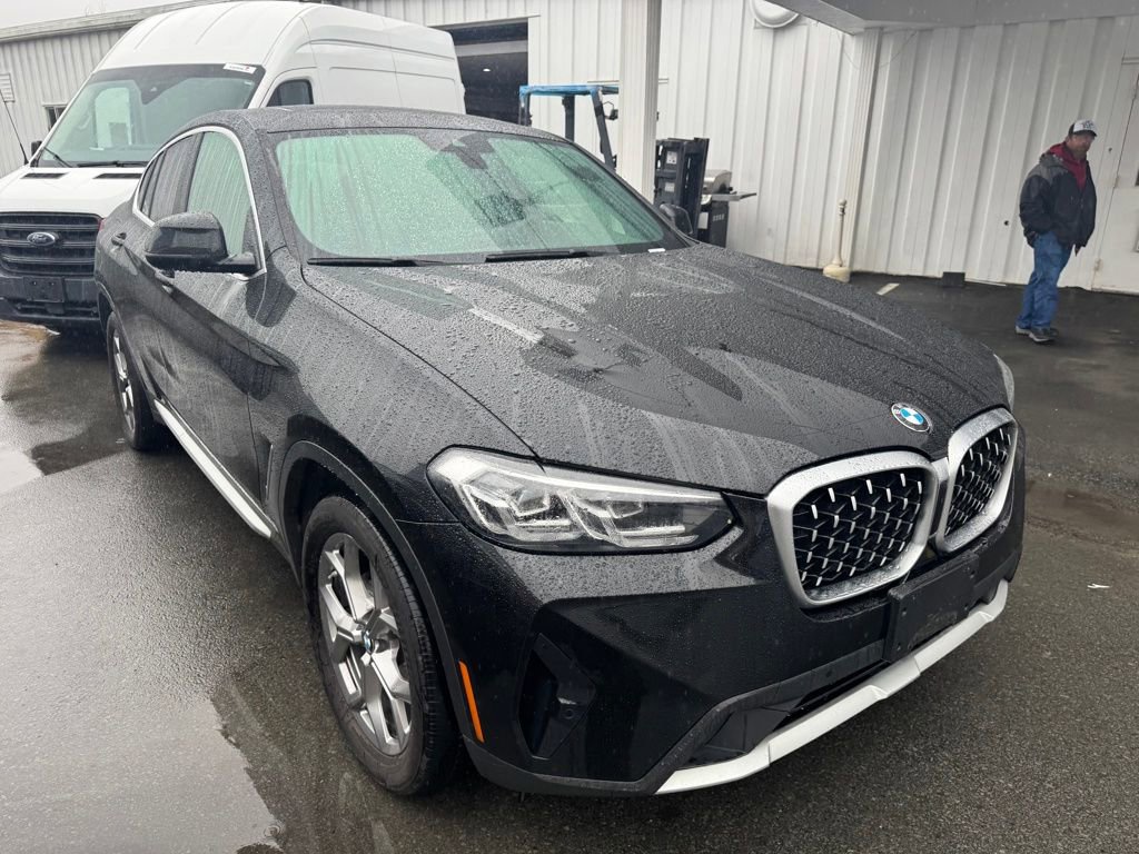 Used 2023 BMW X4 xDrive30i w/ Premium Package image 6