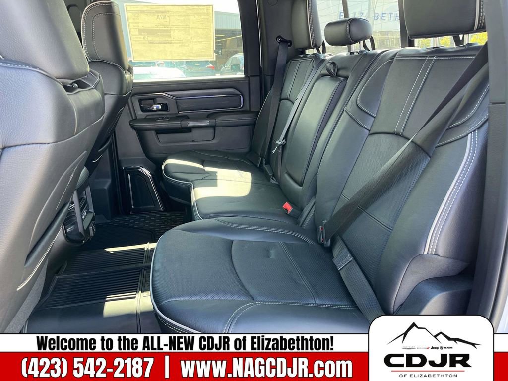 New 2024 RAM 3500 Limited image 22