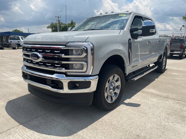 New 2025 Ford F250 Lariat w/ Chrome Package image 7