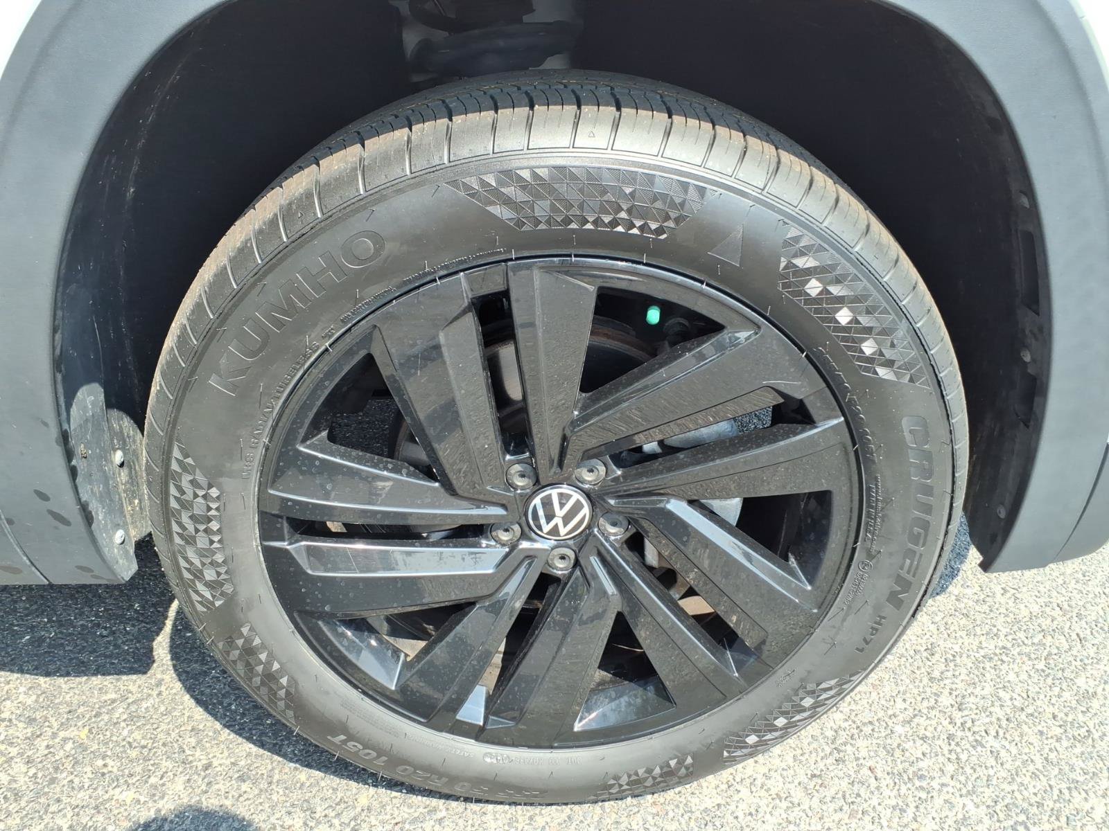 Certified 2022 Volkswagen Atlas Cross Sport SE AWD/4WD image 7