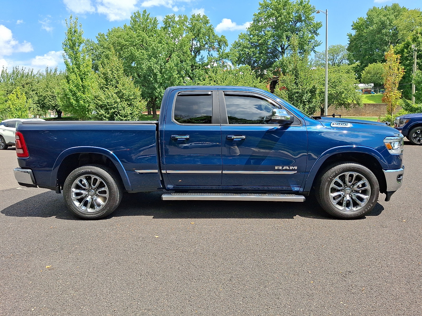 Used 2020 RAM 1500 Laramie AWD/4WD image 7