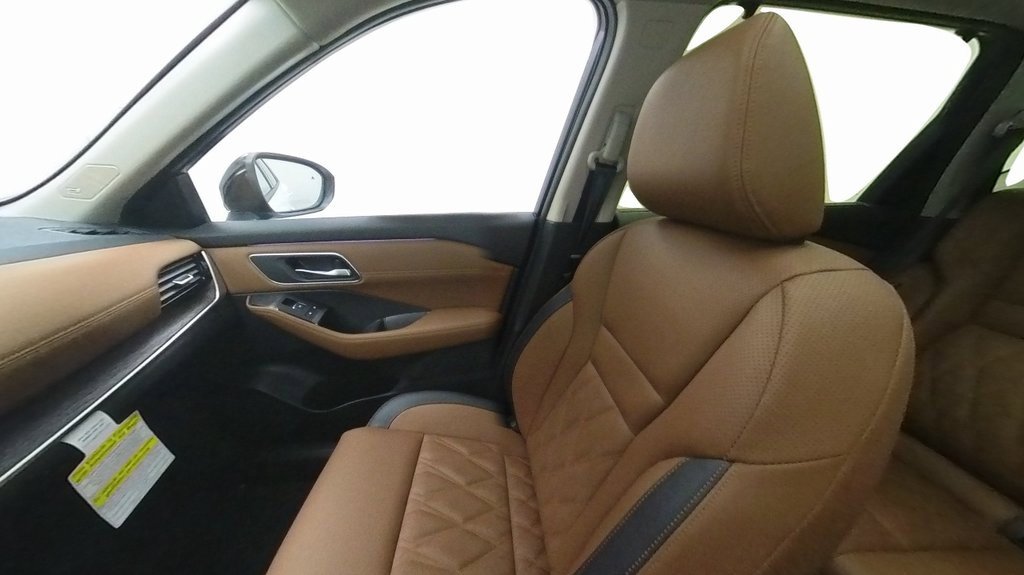 New 2026 Nissan Rogue Platinum image 24
