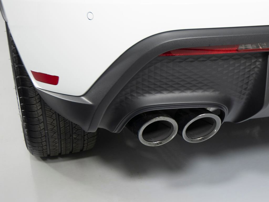 New 2026 Porsche Macan Turbo image 43