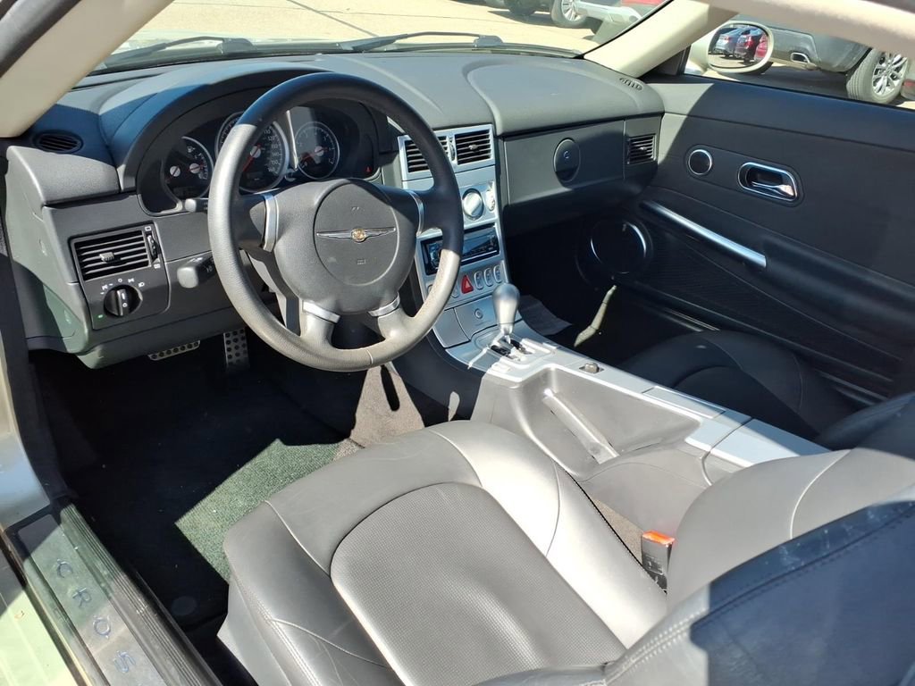 Used 2008 Chrysler Crossfire Limited image 9