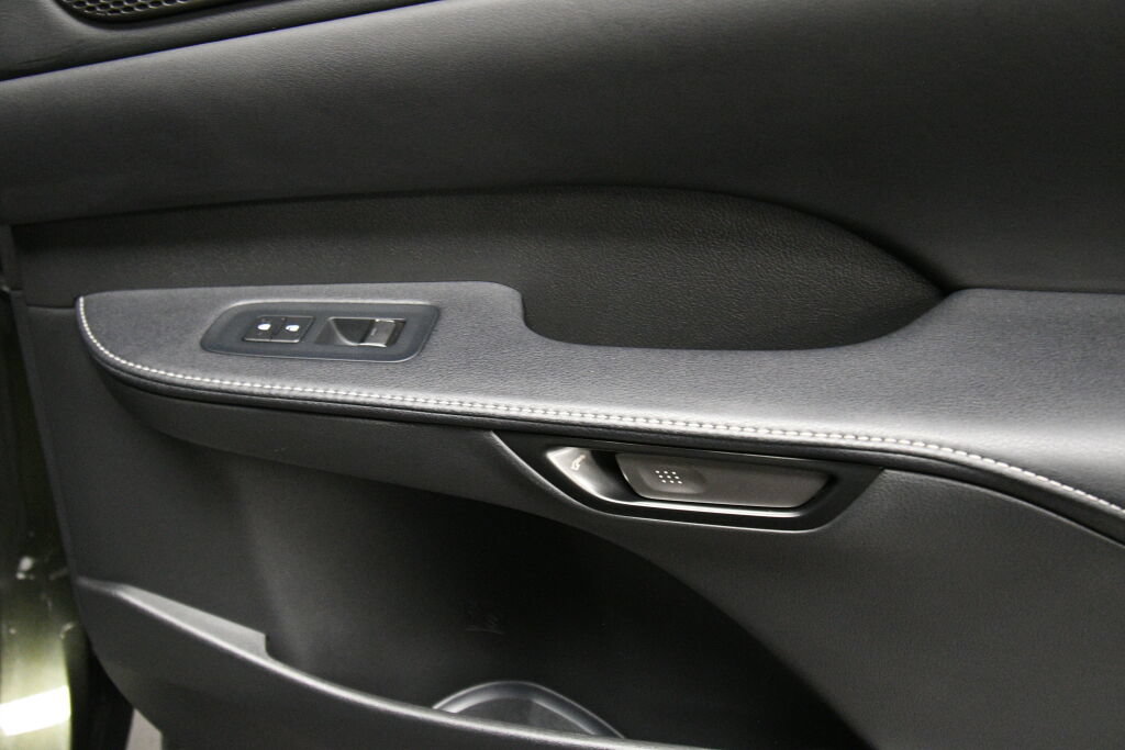 Used 2023 Lexus RX 350 Premium w/ Accessory Package AWD/4WD image 26