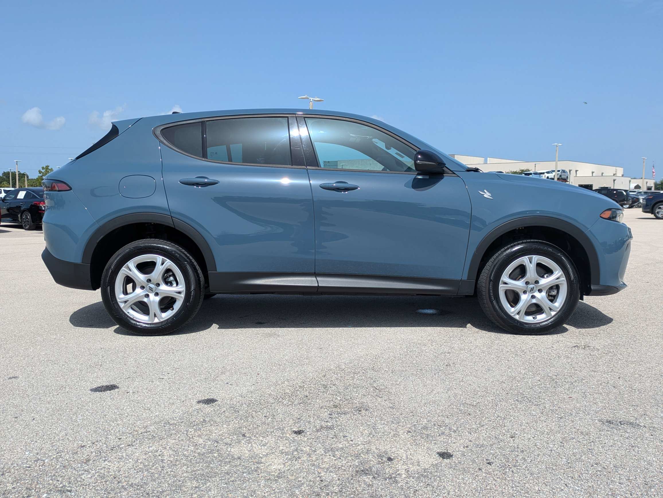 Used 2025 Dodge Hornet GT w/ GT Plus Package AWD/4WD image 4