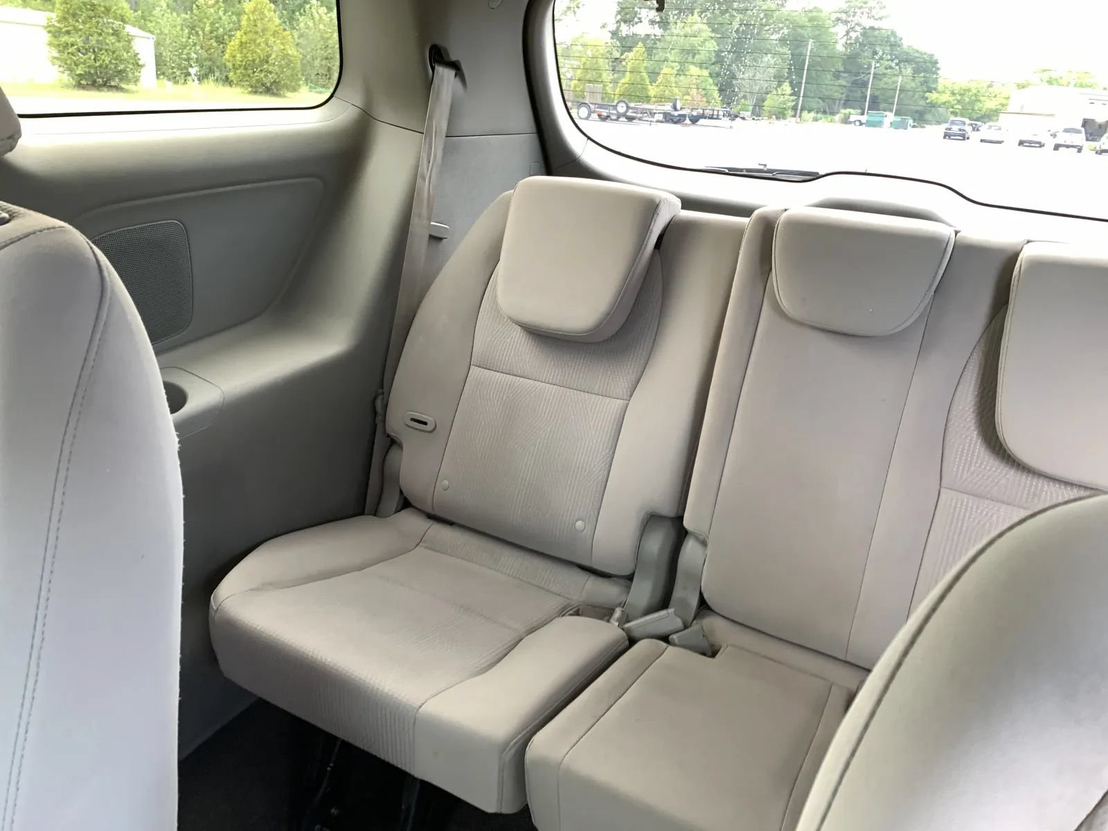 Used 2021 Kia Sedona LX FWD image 27