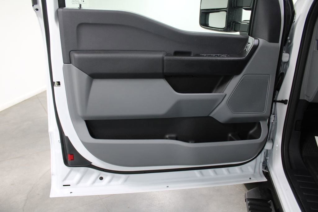 New 2026 Ford F250 XL image 23