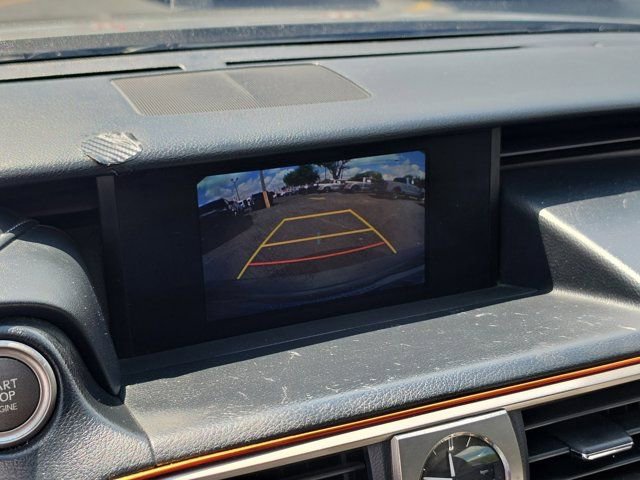 Used 2017 Lexus IS 200t image 23