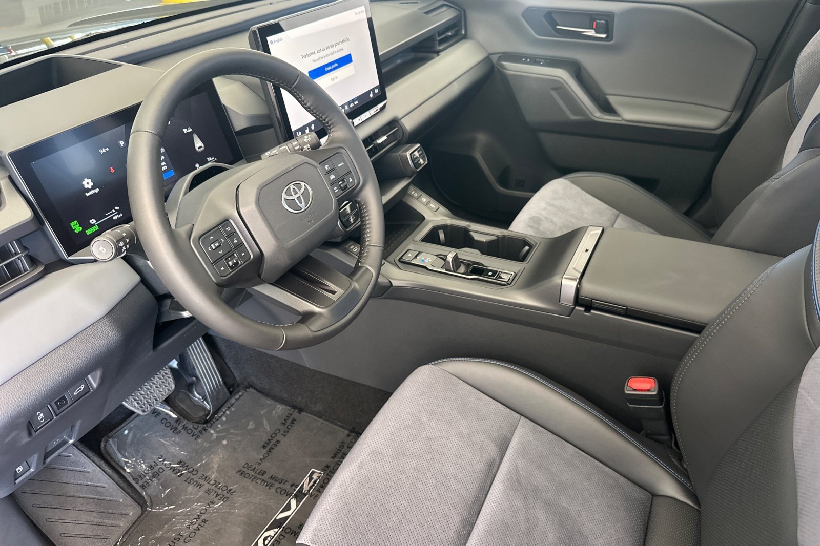 Used 2026 Toyota RAV4 XSE w/ Panoramic Sun Roof Package AWD/4WD image 9