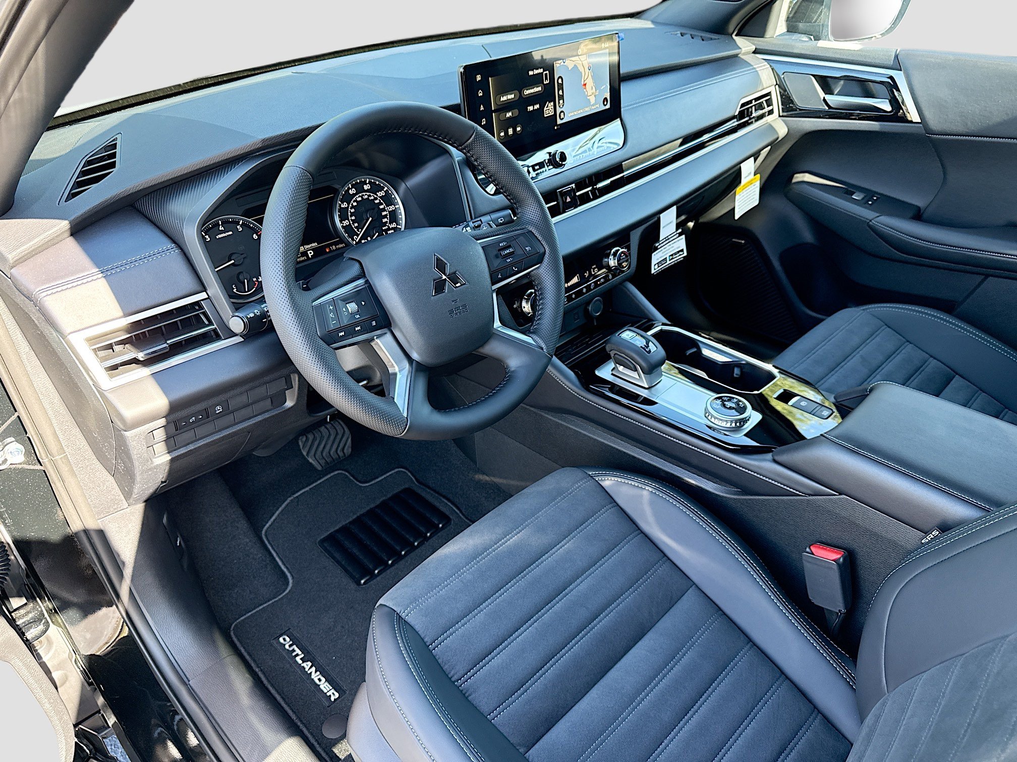 New 2026 Mitsubishi Outlander LE FWD image 6