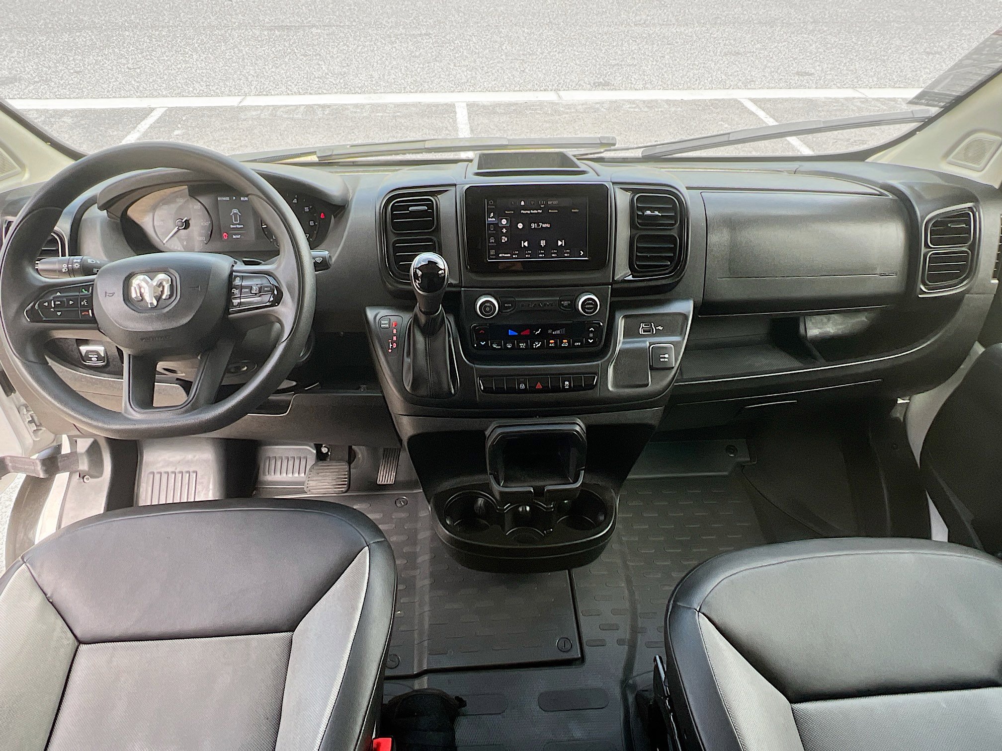 Used 2025 RAM ProMaster 2500 w/ Convenience Group image 31