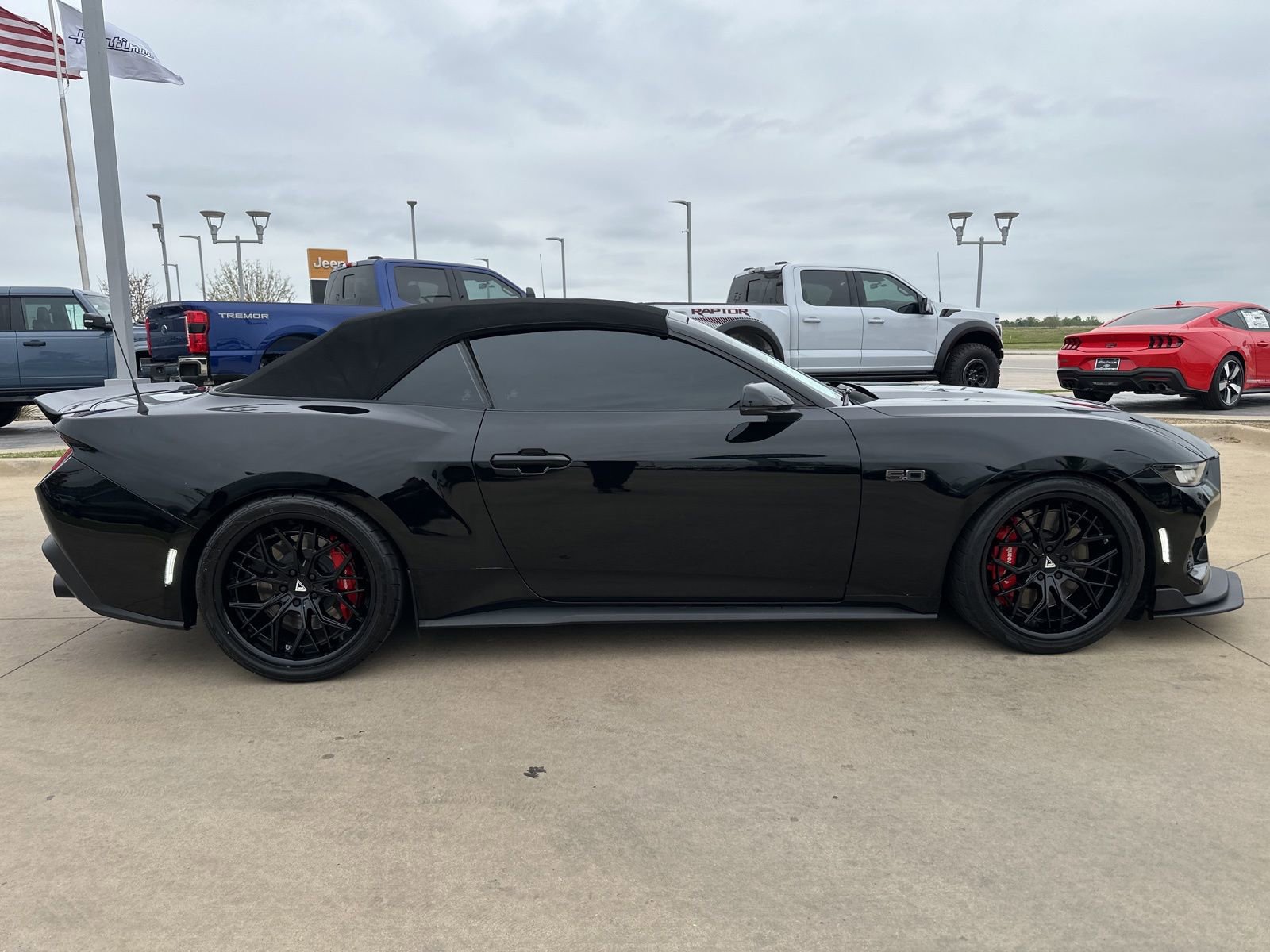 Used 2024 Ford Mustang GT Premium image 6