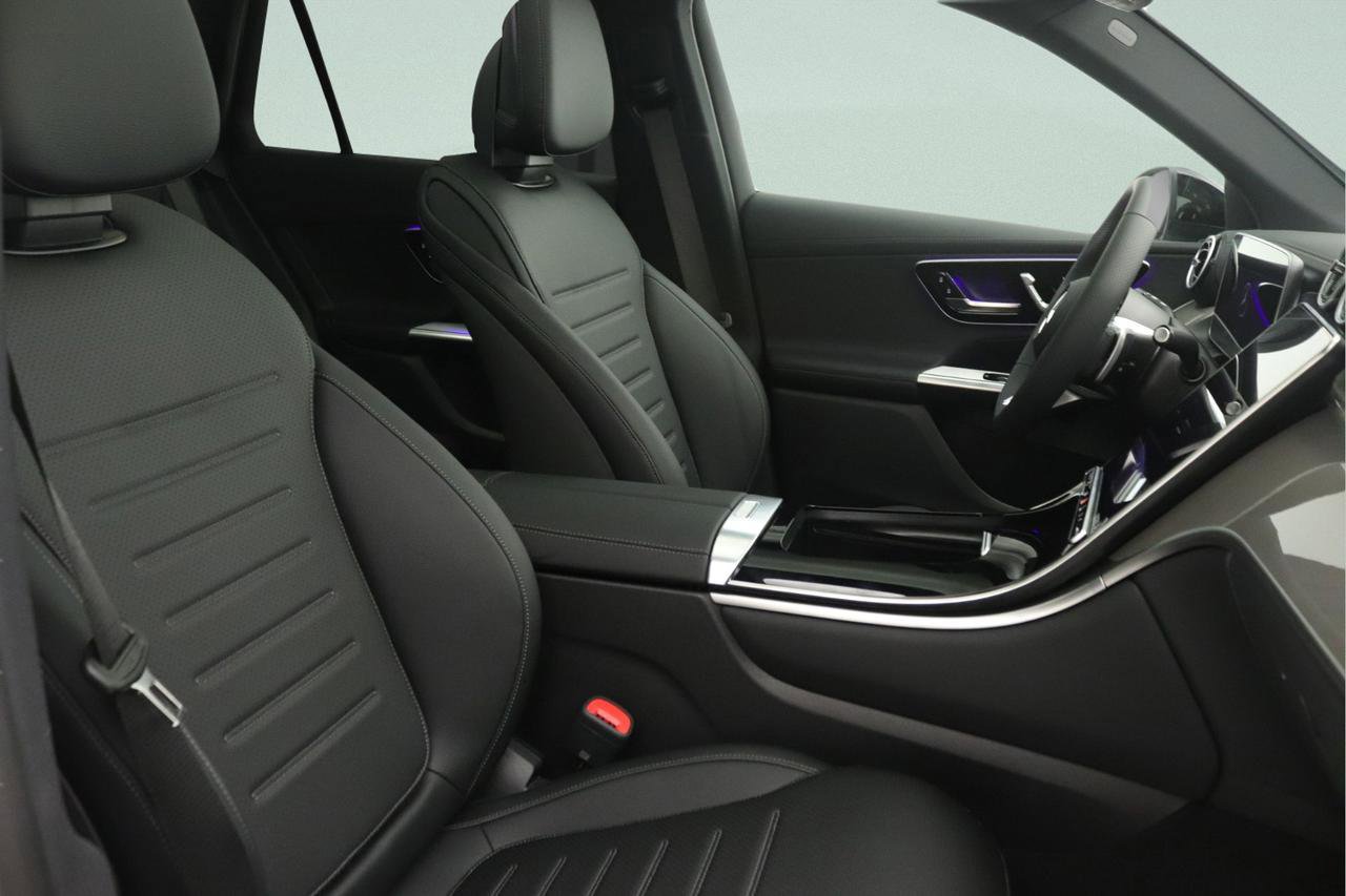 New 2026 Mercedes-Benz GLC 300 image 7