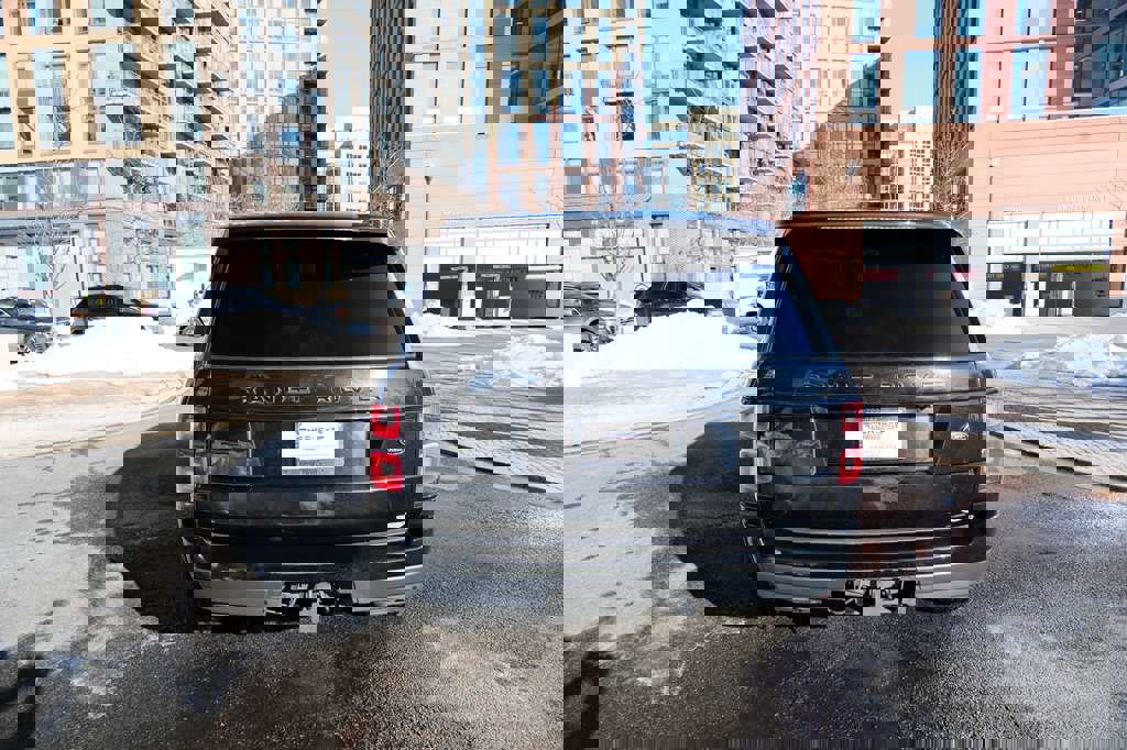 Used 2019 Land Rover Range Rover Autobiography image 9