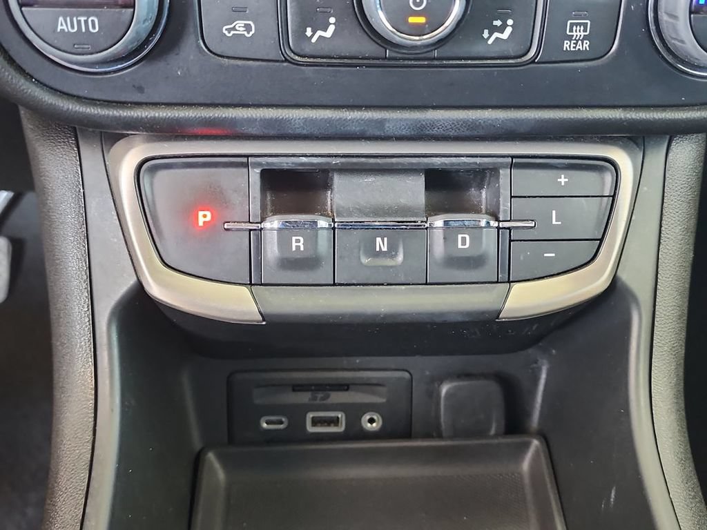Certified 2022 GMC Terrain Denali AWD/4WD image 16