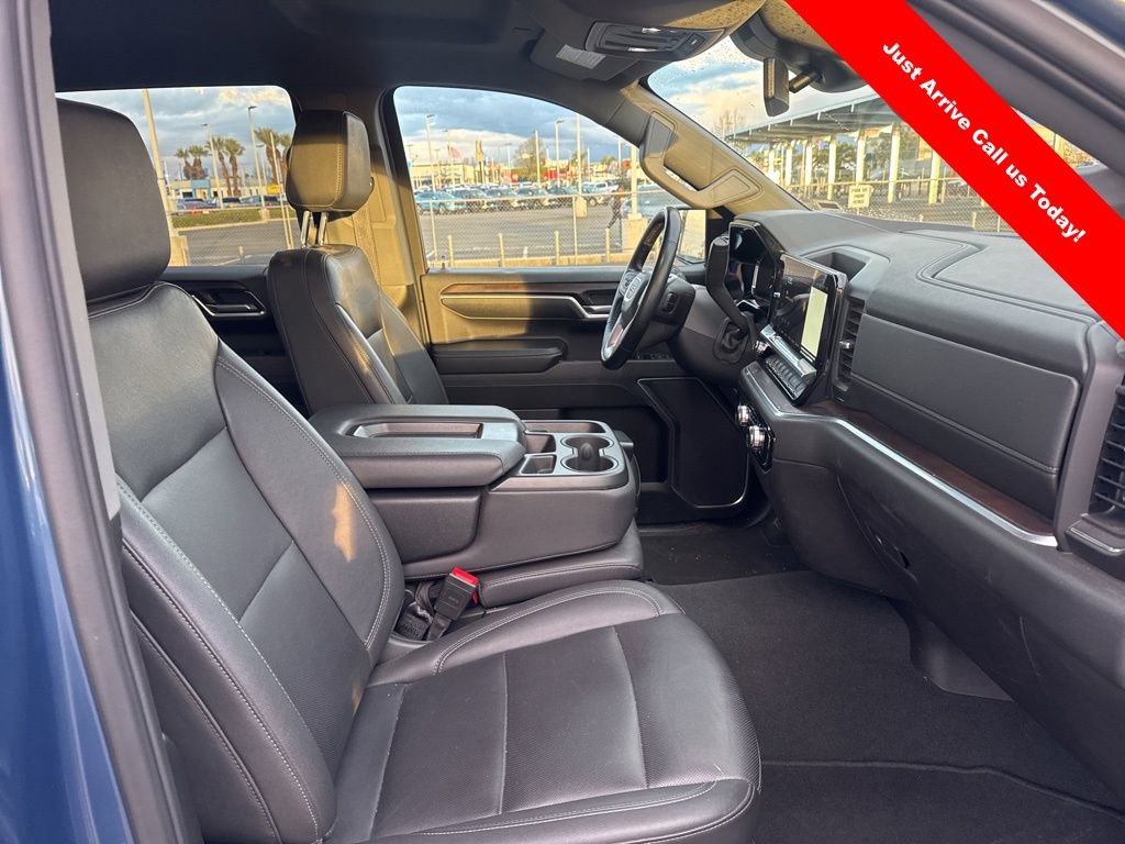 Certified 2024 GMC Sierra 1500 SLT image 9