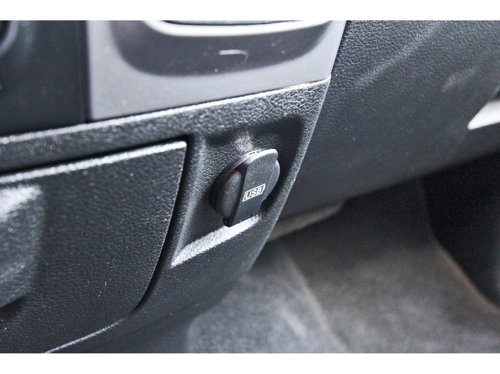 Used 2023 RAM 1500 Classic SLT w/ Electronics Group AWD/4WD image 29
