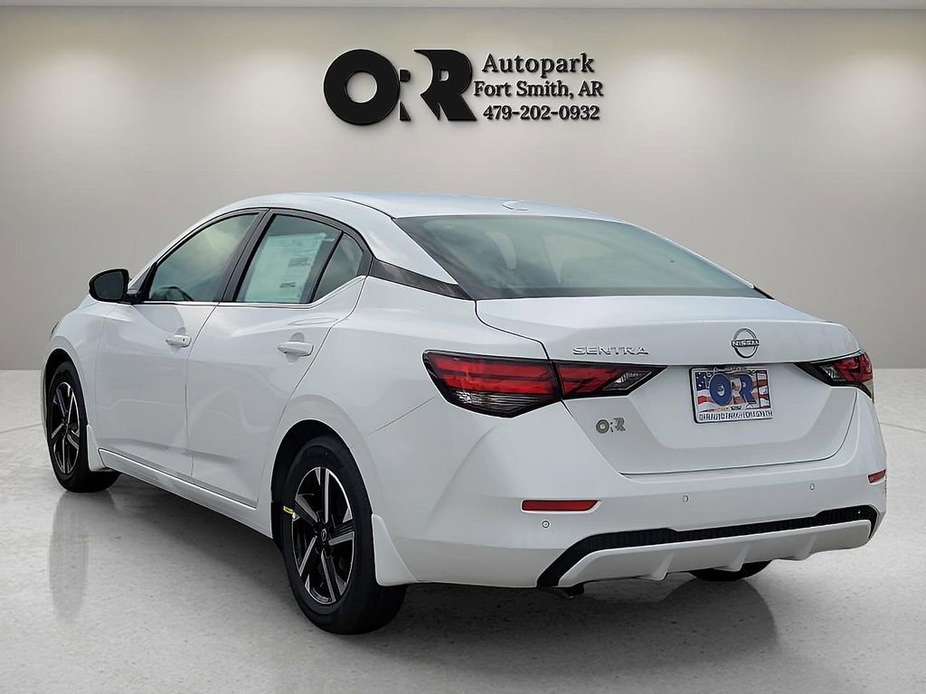 Used 2025 Nissan Sentra SV w/ All-Weather Package FWD image 4