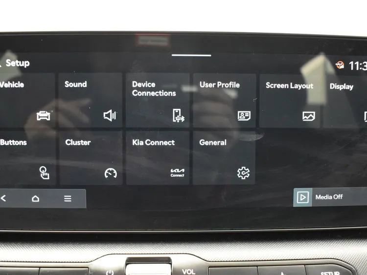 Used 2025 Kia K4 image 30